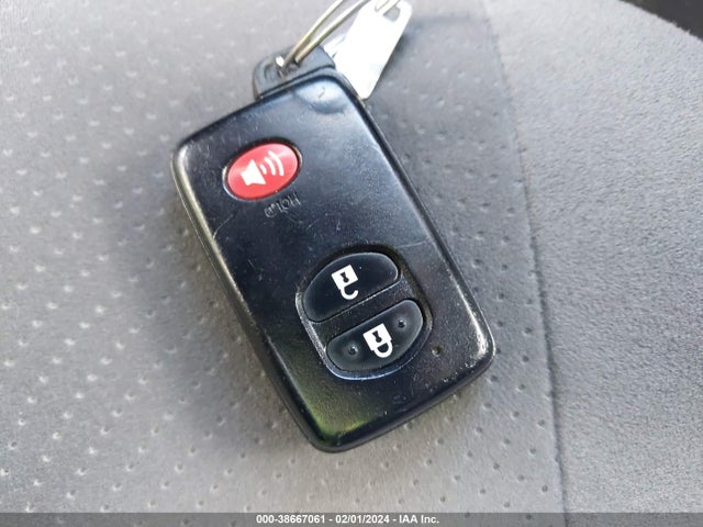 Toyota Prius Two 2015 JTDKN3DUXF1968960 Image 11