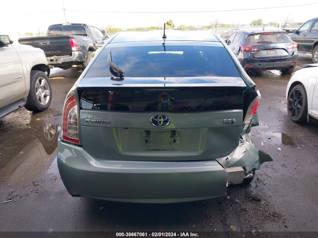 Toyota Prius Two 2015 JTDKN3DUXF1968960 Image 16
