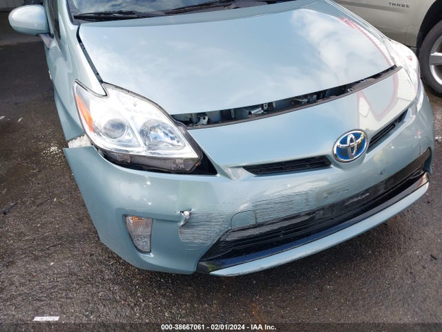 Toyota Prius Two 2015 JTDKN3DUXF1968960 Image 6