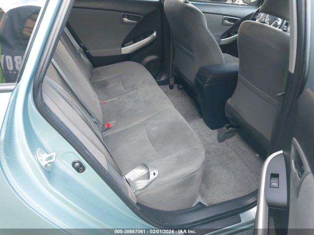 Toyota Prius Two 2015 JTDKN3DUXF1968960 Image 8