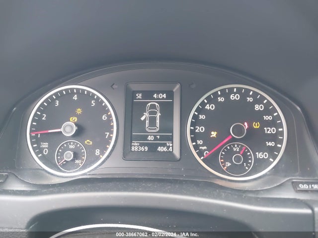 2011 VOLKSWAGEN TIGUAN SE VIN: WVGAV7AX7BW517236