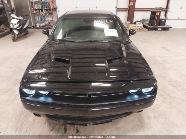 Dodge Challenger Sxt Plus 2018 2C3CDZAG9JH333882 Image 12