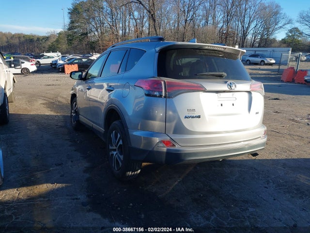 Toyota RAV4 LE 2018 JTMZFREV4JJ173594 Image 3
