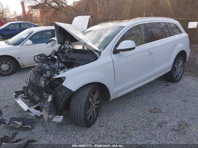 Audi Q7 3.0t Premium 2014 WA1LGAFE7ED013310 Image 2