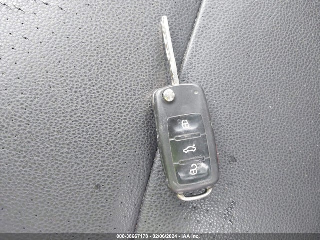 3VWPL7AJ5EM613075 Volkswagen Jetta Sportwagen 2.0l Tdi