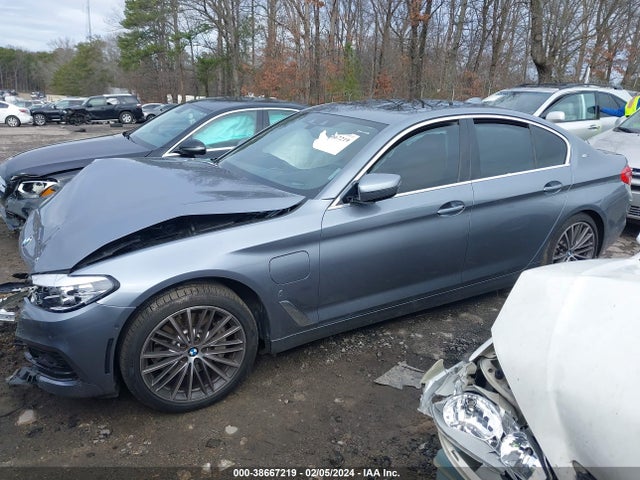 WBAJA9C52KB388768 BMW 530e Iperformance