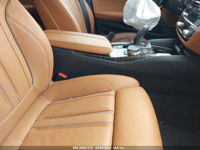 WBAJA9C52KB388768 BMW 530e Iperformance