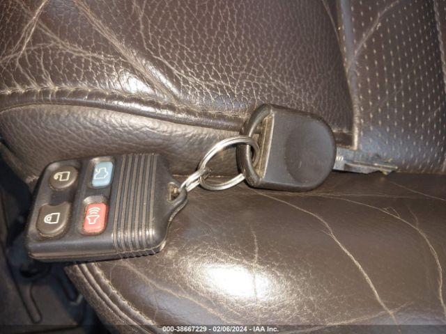 2008 FORD MUSTANG 1ZVHT82H885144676 Photo 10