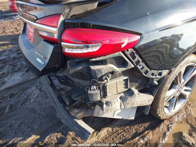 3FA6P0VP2JR214278 Ford Fusion Sport