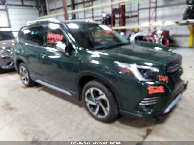 2022 SUBARU FORESTER TOURING VIN: JF2SKARCXNH501235