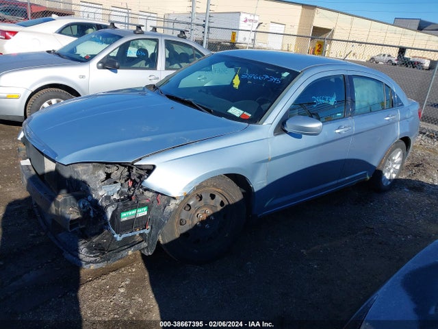 2013 CHRYSLER 200 LX VIN: 1C3CCBAB8DN641412