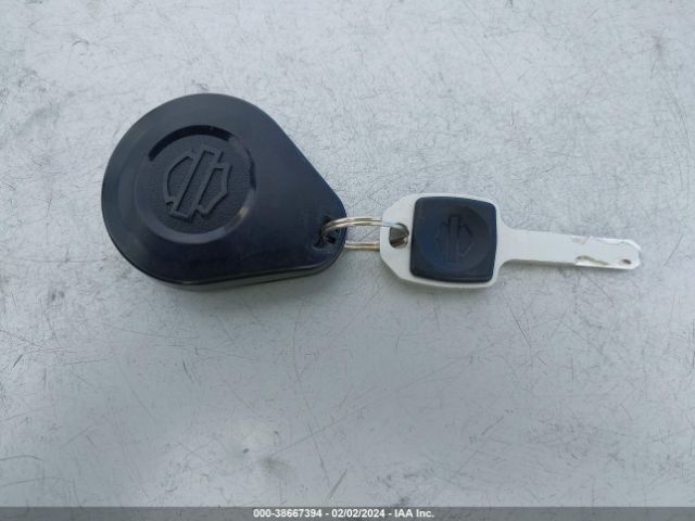 2018 HARLEY-DAVIDSON FLHC 1HD1YAJ1XJC029112 Photo 10