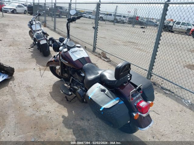 2018 HARLEY-DAVIDSON FLHC 1HD1YAJ1XJC029112 Photo 2