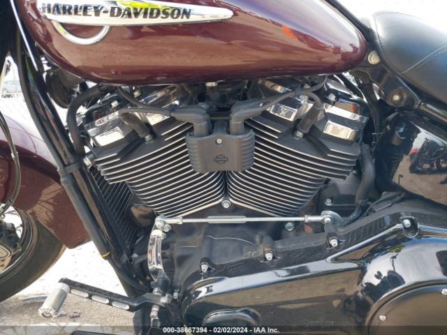 2018 HARLEY-DAVIDSON FLHC 1HD1YAJ1XJC029112 Photo 8