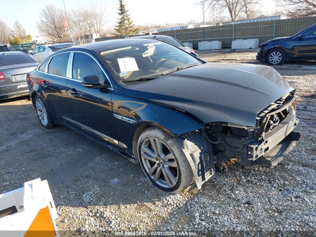2011 JAGUAR XJ SAJWA2GBXBLV02365 Photo 0