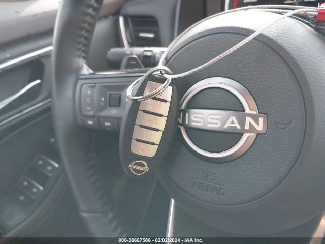 JN8BT3DC2NW121370 Nissan Rogue Platinum Fwd