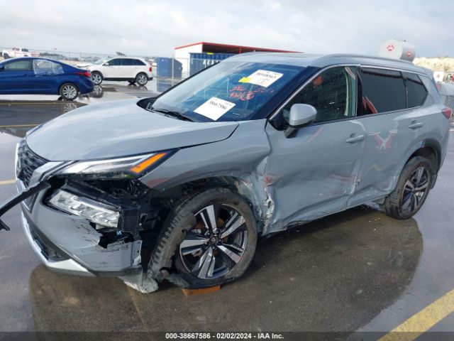 JN8BT3DC2NW121370 Nissan Rogue Platinum Fwd