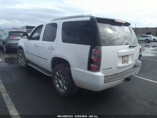 1GKS2EEF0ER195389 GMC YUKON DENALI