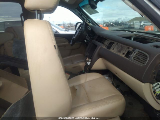 1GKS2EEF0ER195389 GMC YUKON DENALI