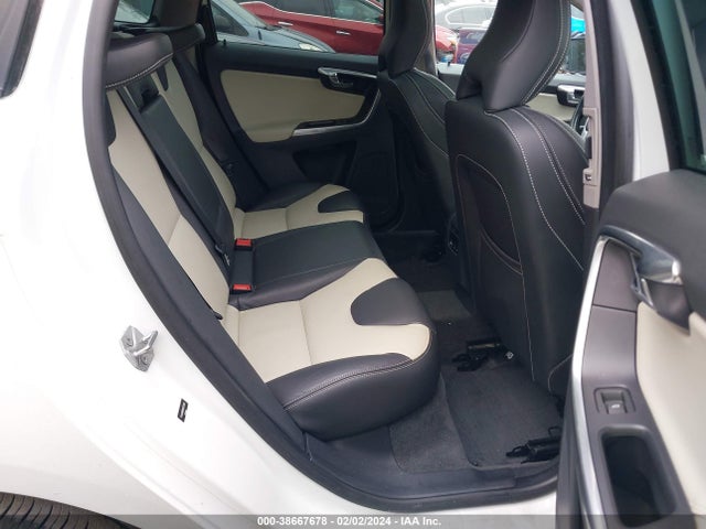 YV440MRR8H2072961 Volvo Xc60 T5 Dynamic