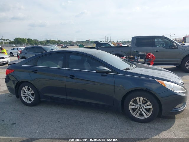 2013 HYUNDAI SONATA GLS VIN: 5NPEB4AC9DH663141