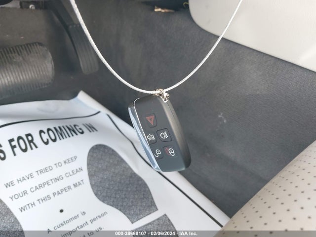 2013 JAGUAR XF SAJWA0E7XD8S93220 Photo 10