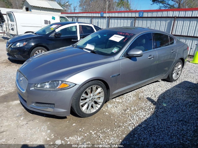 2013 JAGUAR XF SAJWA0E7XD8S93220 Photo 1