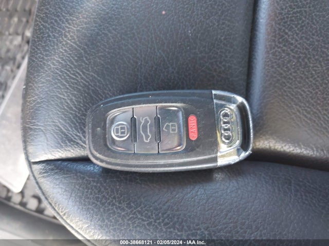 Audi Q5 2.0t Premium 2016 WA1L2AFP6GA037683 Image 11