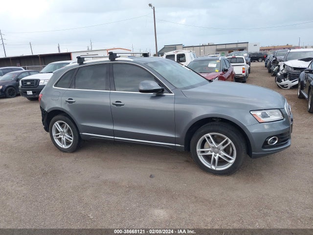 Audi Q5 2.0t Premium 2016 WA1L2AFP6GA037683 Image 14