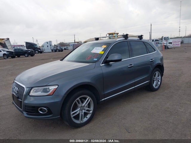Audi Q5 2.0t Premium 2016 WA1L2AFP6GA037683 Image 2