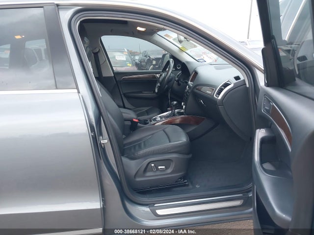 Audi Q5 2.0t Premium 2016 WA1L2AFP6GA037683 Image 5