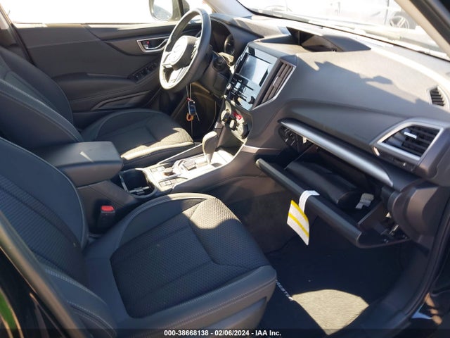 Subaru Forester Premium 2023 JF2SKADC2PH413208 Image 5