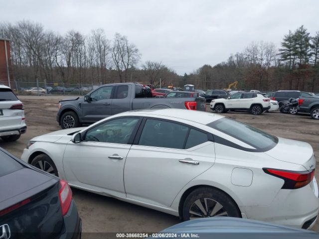 1N4BL4DW2MN338472 Nissan Altima Sv Intelligent Awd