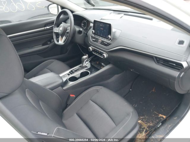 1N4BL4DW2MN338472 Nissan Altima Sv Intelligent Awd