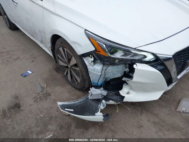 1N4BL4DW2MN338472 Nissan Altima Sv Intelligent Awd
