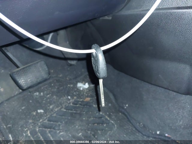 2017 TOYOTA COROLLA L VIN: 5YFBURHE8HP659320
