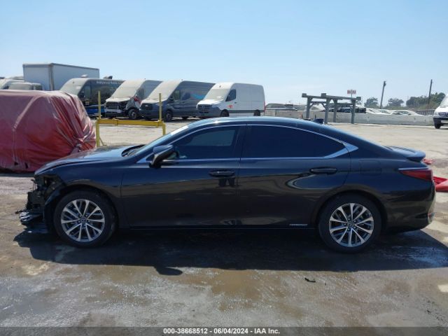 58ACA1C11NU024297 Lexus ES 300H