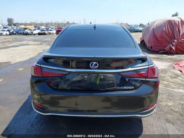 58ACA1C11NU024297 Lexus ES 300H