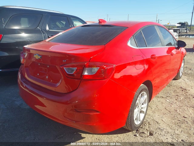 Chevrolet CRUZE LT 2019 1G1BE5SM8K7114581 Image 4