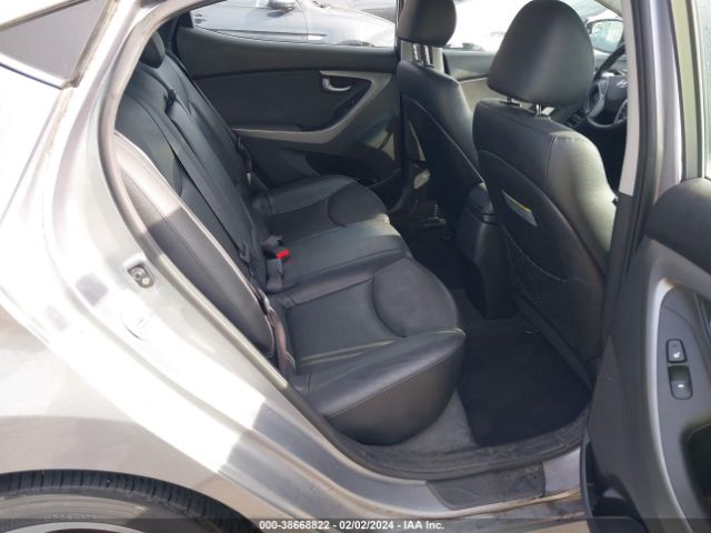 KMHDH4AE8GU522952 Hyundai Elantra Limited