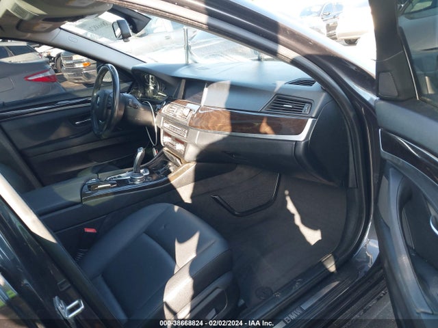 WBA5A5C56FD523500 BMW 528I