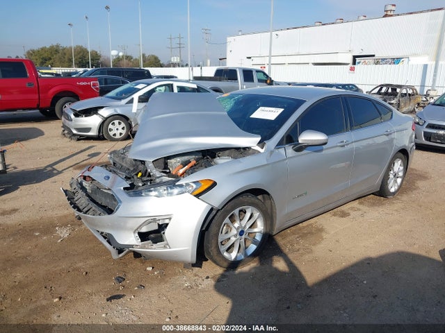 Ford Fusion Hybrid Se 2019 3FA6P0LU4KR205057 Image 2
