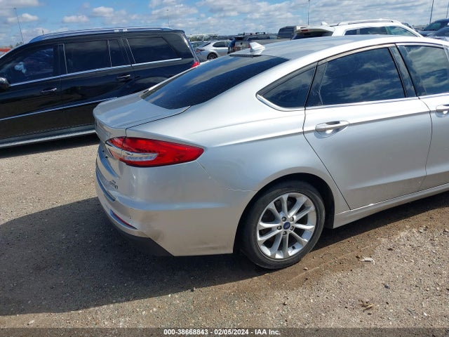 Ford Fusion Hybrid Se 2019 3FA6P0LU4KR205057 Image 4