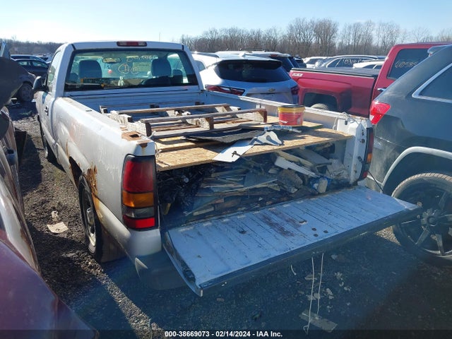 2005 GMC SIERRA 1500 WORK TRUCK VIN: 1GTEC14X55Z131308
