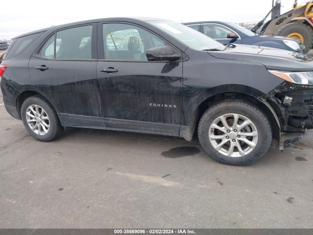Chevrolet EQUINOX LS 2018 2GNAXHEV5J6276824 Image 13