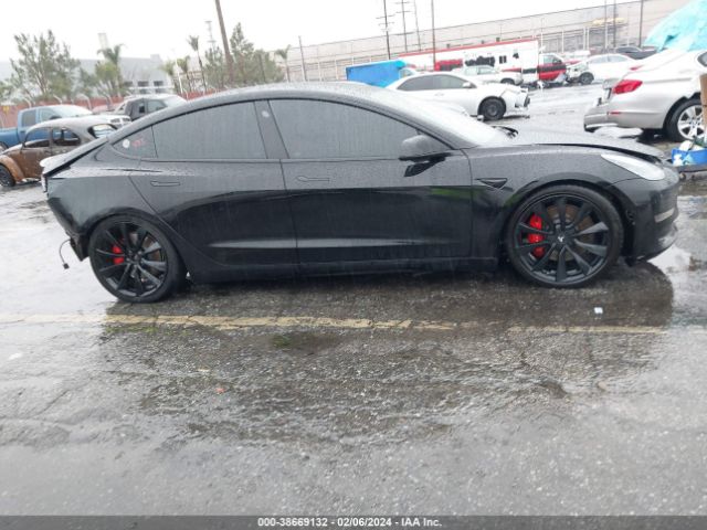 5YJ3E1EB1KF476972 Tesla Model 3 Long Range/performance