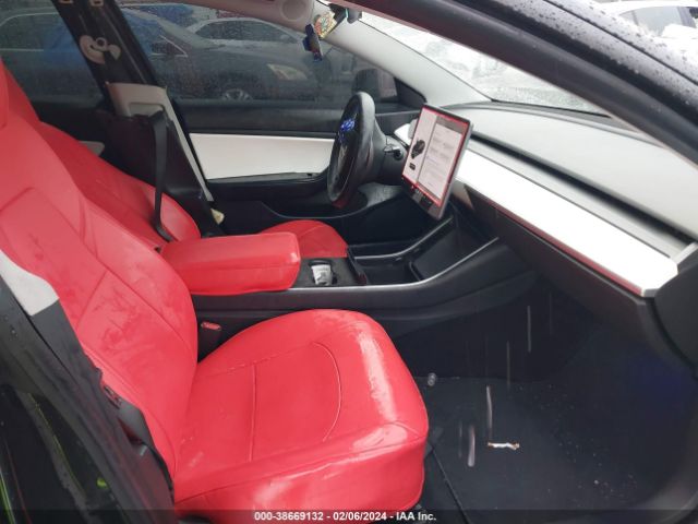 5YJ3E1EB1KF476972 Tesla Model 3 Long Range/performance
