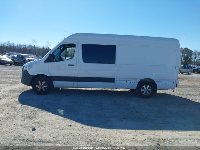 W1W4DCHY1MT077471 Mercedes-Benz Sprinter 2500 High Roof I4 Diesel