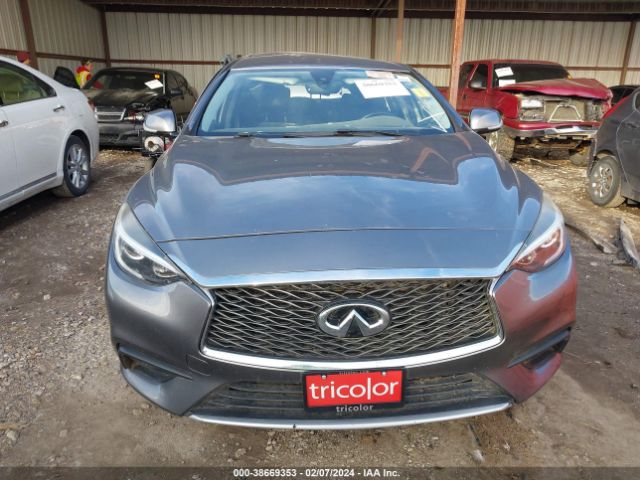 SJKCH5CP8JA060726 Infiniti Qx30 Luxury