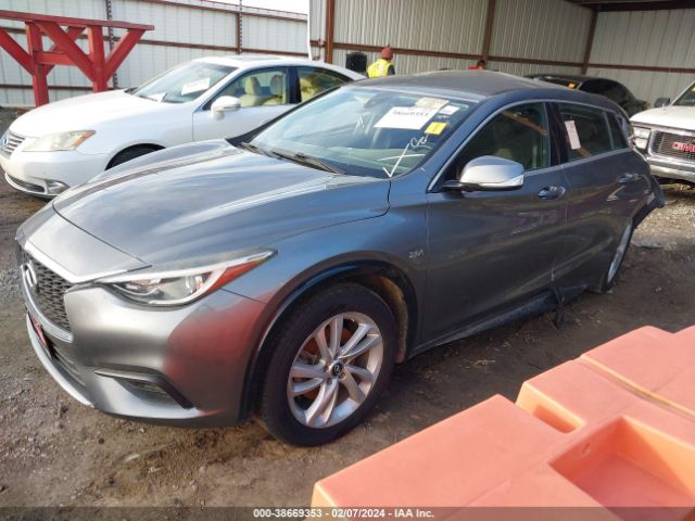 SJKCH5CP8JA060726 Infiniti Qx30 Luxury